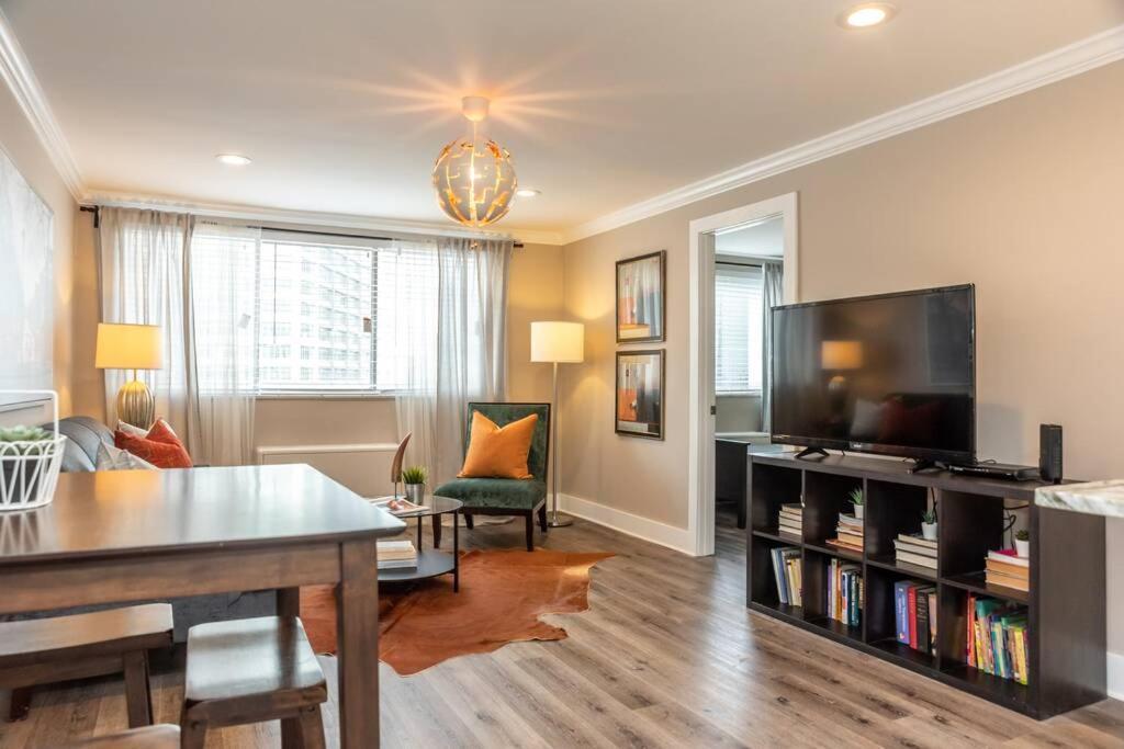 Heart Of Downtown 2Bd 1Free Parking View! Lm1008 亚特兰大 外观 照片